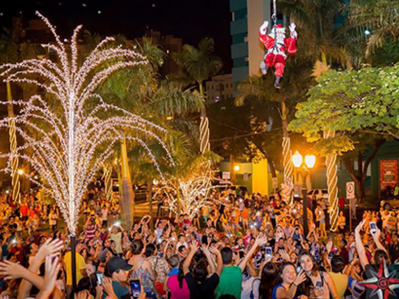 Coluna Italo Prefeitura se prepara para decorar a Praça do Natal