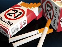 Cigarros e bebidas proibidas a menores de 21 anos! - Imagem 1