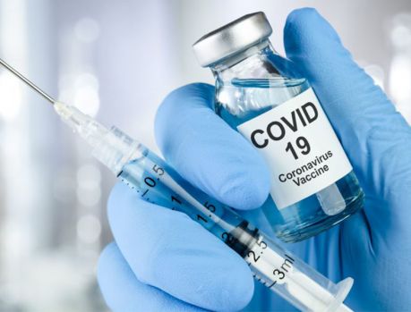 Hoje a partir das 16h vacina contra coronavírus para 65+!