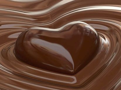 Chocolate reduz a pressão arterial e protege o coração 