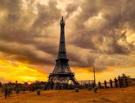 20 ANOS DA FASCINANTE TORRE EIFFEL DE UMUARAMA!