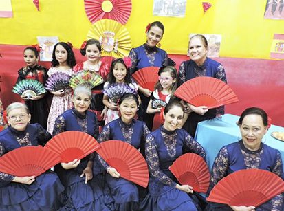 Dança Na Feira Cultural da Escola Adventista de Umuarama