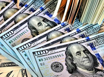 Dólar fecha agosto com alta acumulada de 22,86% no ano!