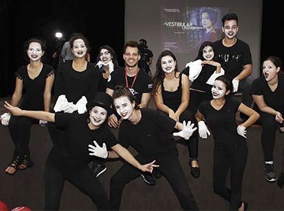 Teatro: Pitoresco encerra 2018 em grande estilo com ‘Balaio Cultural’