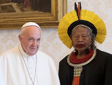 Papa Francisco proíbe entrada de políticos no Sínodo da Amazônia!!!   