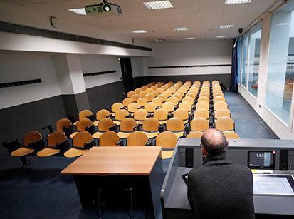 Coronavírus deixa metade dos estudantes do mundo sem aulas!   