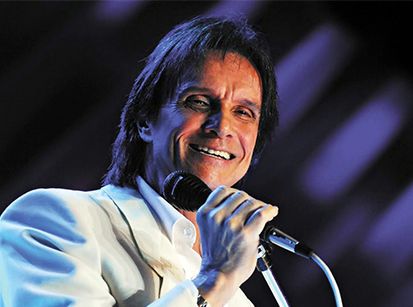 Roberto Carlos faz super live histórica neste domingo no YouTube!