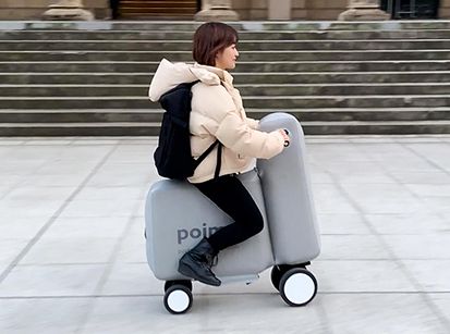 Japoneses criam bicicleta elétrica que é inflável e cabe na bolsa depois de usar!