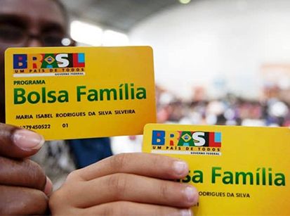 Governo quer juntar o Bolsa Família ao auxílio emergencial   