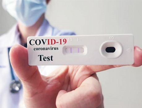 Sancionada lei que libera testes rápidos da covid-19 em farmácias