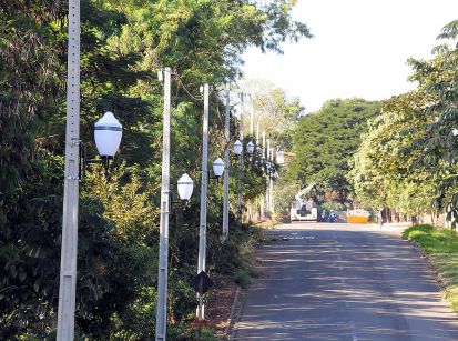 Pasmem, uma rua ainda sem luz em Umuarama!