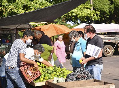 Umuarama terá duas feiras no mesmo horário, nesta sexta-feira