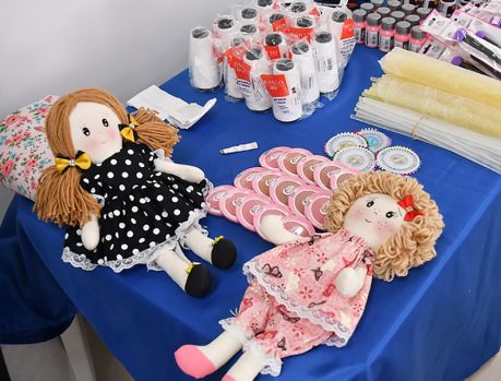 Curso ensina produção de bonecas artesanais 