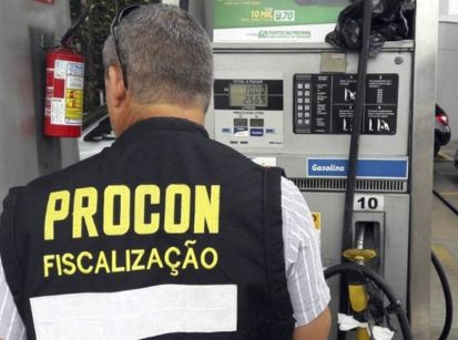 Gasolina cara em Umuarama? Procon está em ação!!! 
