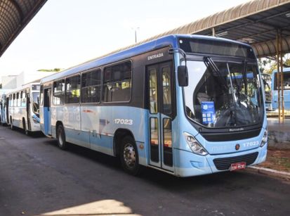 Ônibus urbanos voltam a circular aos domingos e feriados 