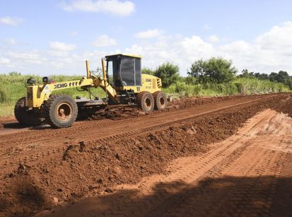 Prefeitura de Umuarama cuida bem das estradas rurais 