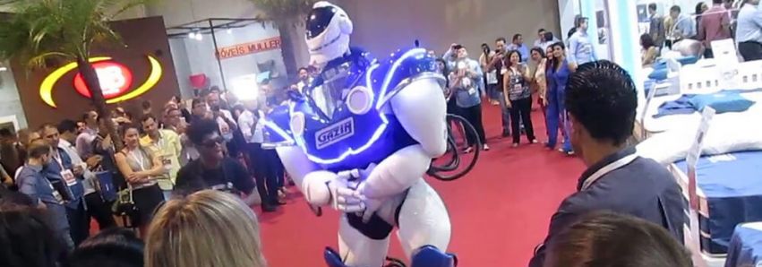 Robô gigante na luta contra o câncer!