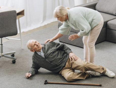 Atenção idosos: Cuidado com os acidentes domésticos!