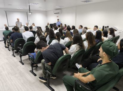 HOSPITAL CEMIL DÁ BOAS-VINDAS À NOVA TURMA DE MÉDICOS RESIDENTES