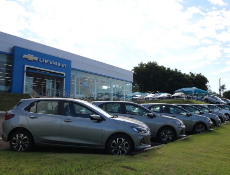 OUTLET UVEL: descontos de até R$ 30 mil em veículos a pronta entrega, últimas unidades OUTLET UVEL: descontos de até R$ 30 mil em veículos a pronta entrega, últimas unidades