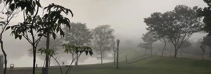 UMUARAMA AMANHECEU GELADA E A SEMANA VAI CONTINUAR ASSIM ATÉ DOMINGO... UMUARAMA AMANHECEU GELADA E A SEMANA VAI CONTINUAR ASSIM ATÉ DOMINGO...