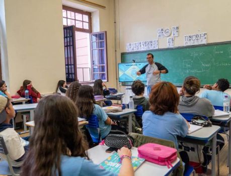 DOMINGO: ÚLTIMO DIA DE MATRICULAS NAS ESCOLAS DO PARANÁ