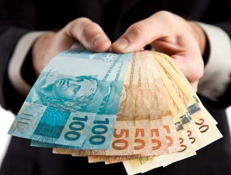 O Paraná comemora o maior salário do Brasil!!! R$ 2.407!!!