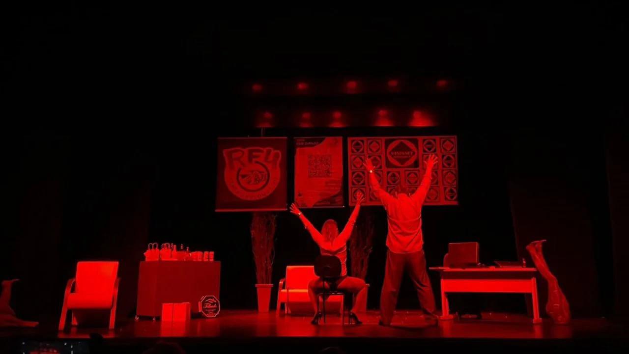 Comédia de sucesso no Centro Cultural de Umuarama