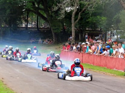 Fim de semana com grande emoções no Kartódromo de Guaíra!   