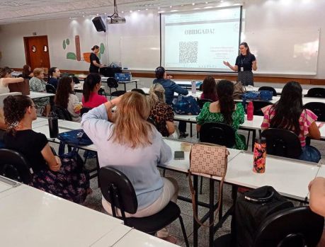 Alunos das escolas municipais de Umuarama terão aulas de Inglês