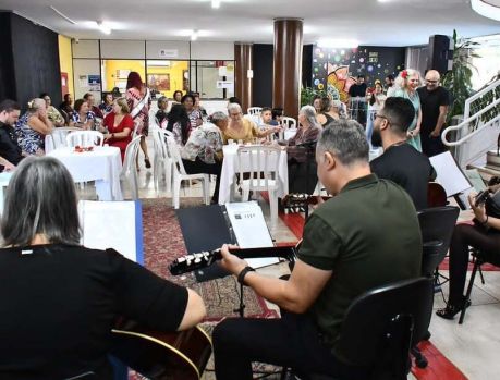 Começaram as comemorações do Dia das Mães em Umuarama