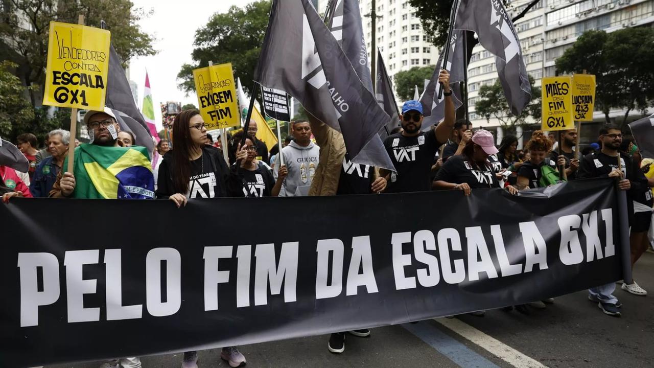 Boa notícia: Agora o trabalhador terá 2 dias de folga por semana!