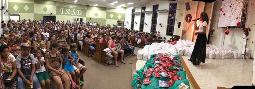 Mutirão de Natal da Igreja Adventista atende 300 famílias