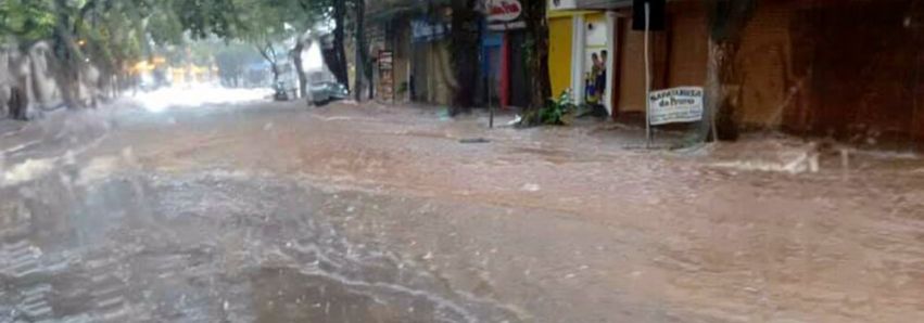 Drama: Enchentes inundam a cidade