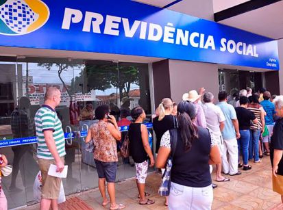 Aposentados têm até quarta para provar ao INSS que estão vivos!   