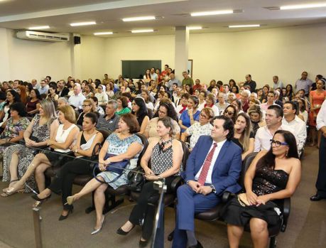 Legislativo de Umuarama outorga o Título Mulher Cidadã