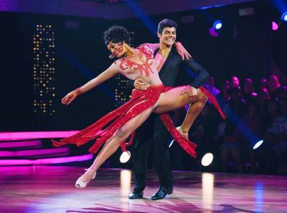 Raissa Santana classificada para a semifinal do Dancing Brasil!