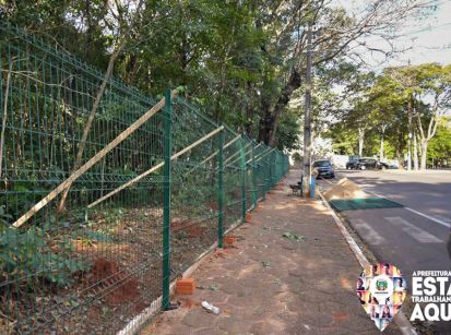 Instaladas novas grades de proteção ao redor do Bosque Uirapuru